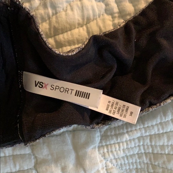 Victor’s secret strapless M sports 34D bra bundle - Picture 4 of 12